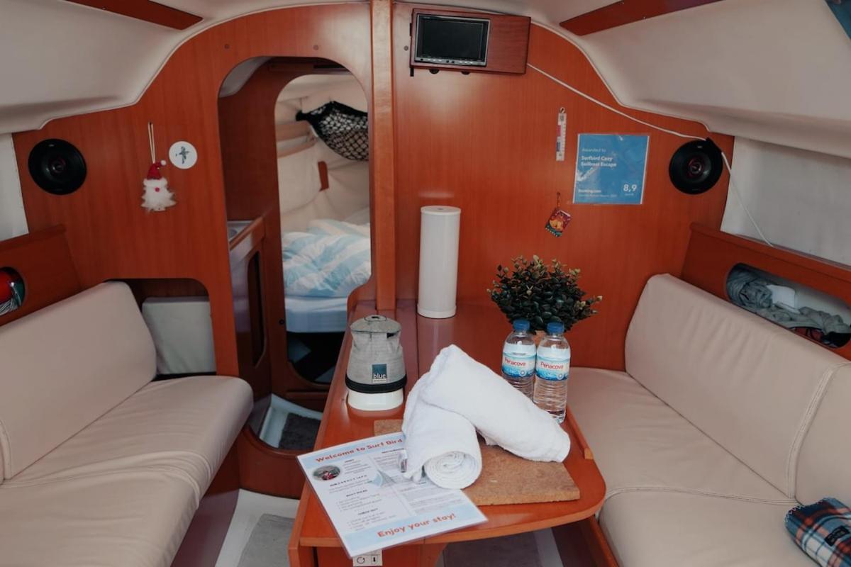 Hotel Surfbird Cozy Sailboat Escape Lizbona Zewnętrze zdjęcie