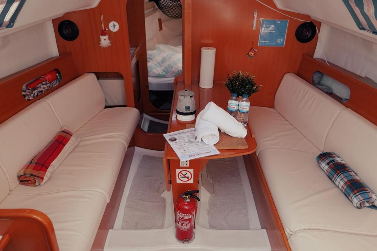 Hotel Surfbird Cozy Sailboat Escape Lizbona Zewnętrze zdjęcie